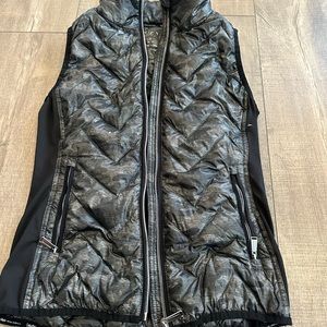 Women’s Calvin Klein performance vest